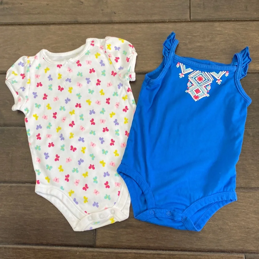 💜3/$15 Baby Onesies Bundle (2)